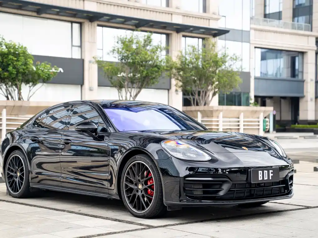 Porsche Panamera — миниатюра 3