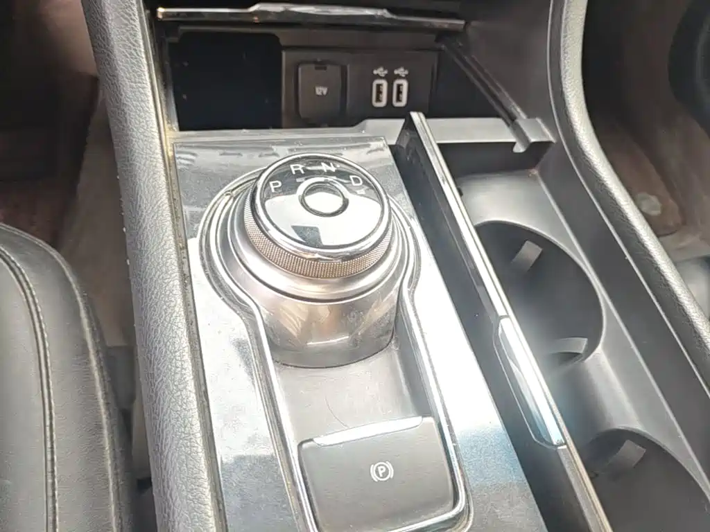 Ford Taurus — миниатюра 14