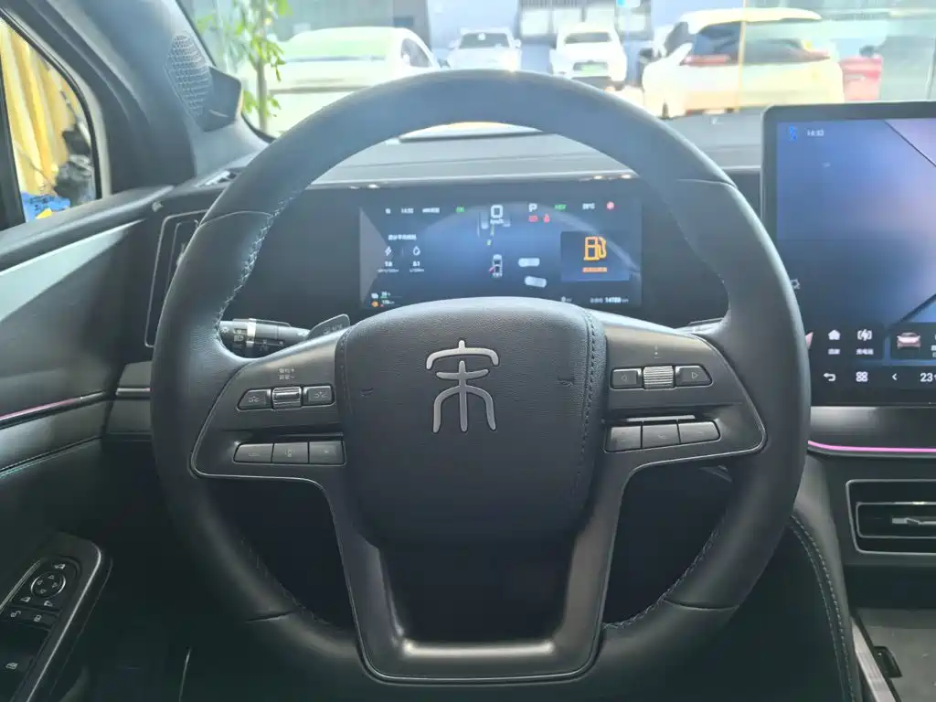 BYD L DM-i — миниатюра 6