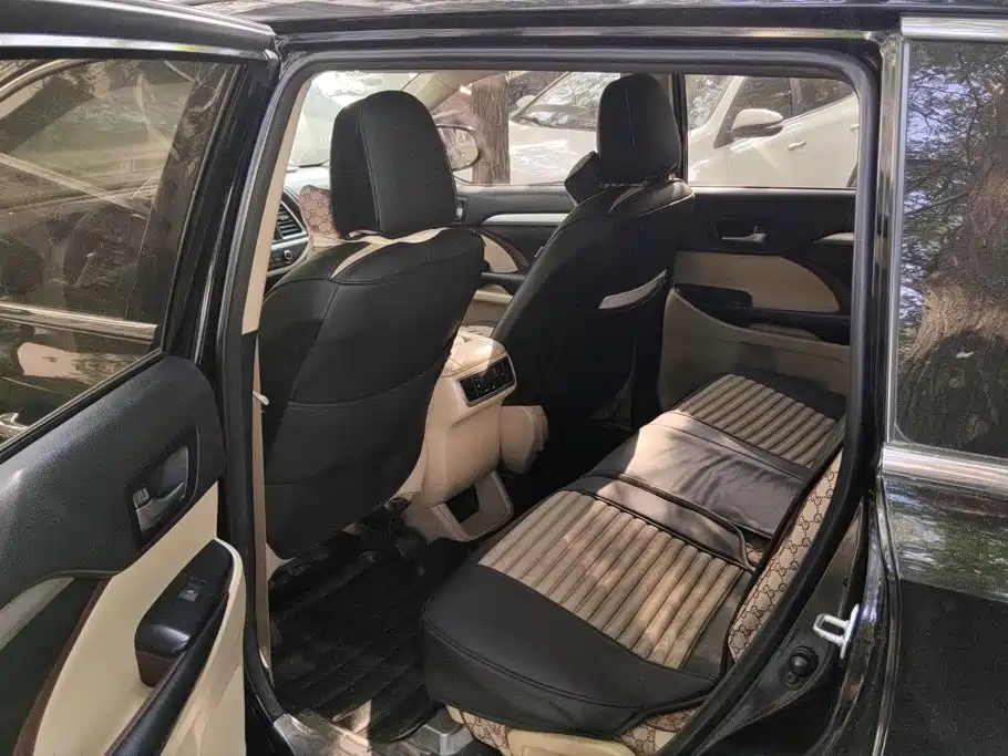 Toyota Highlander — миниатюра 11