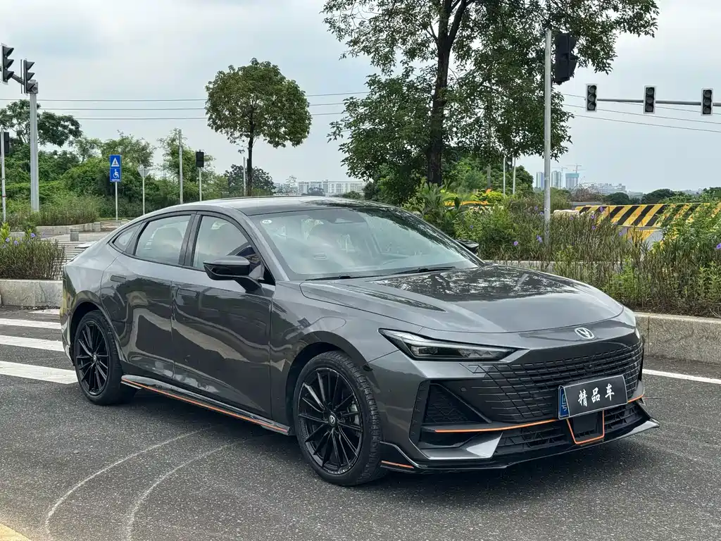 Changan UNI-V — миниатюра 3