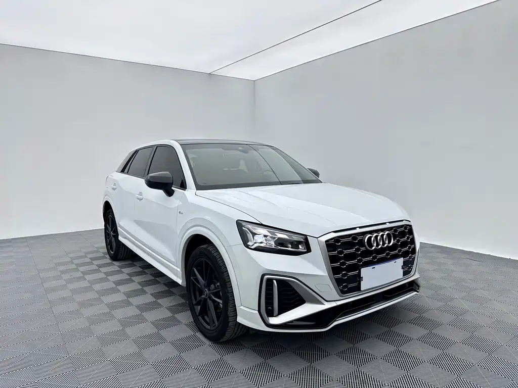 Audi Q2L — миниатюра 3