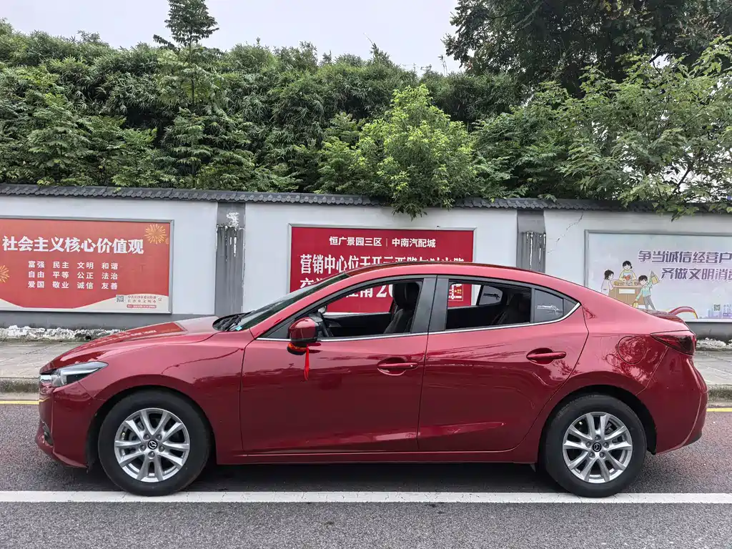 Mazda 3 Axela — миниатюра 18