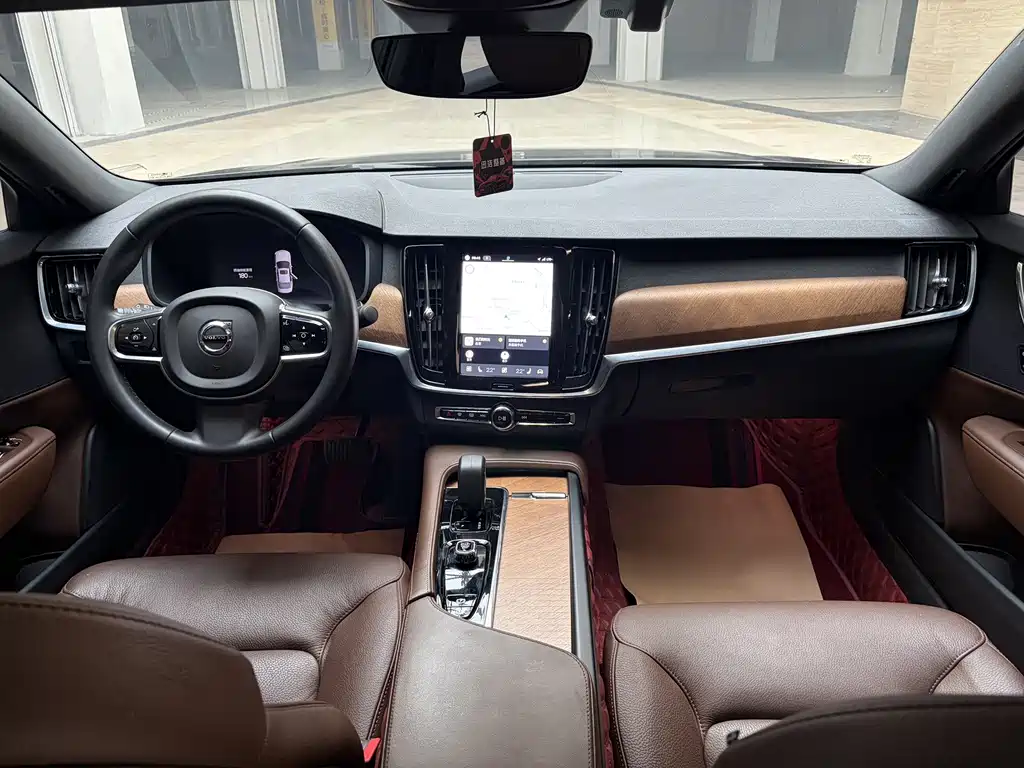 Volvo S90 — миниатюра 11
