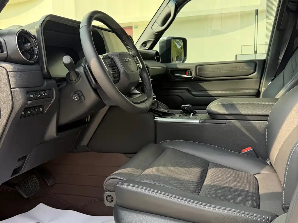 Toyota Prado — миниатюра 10