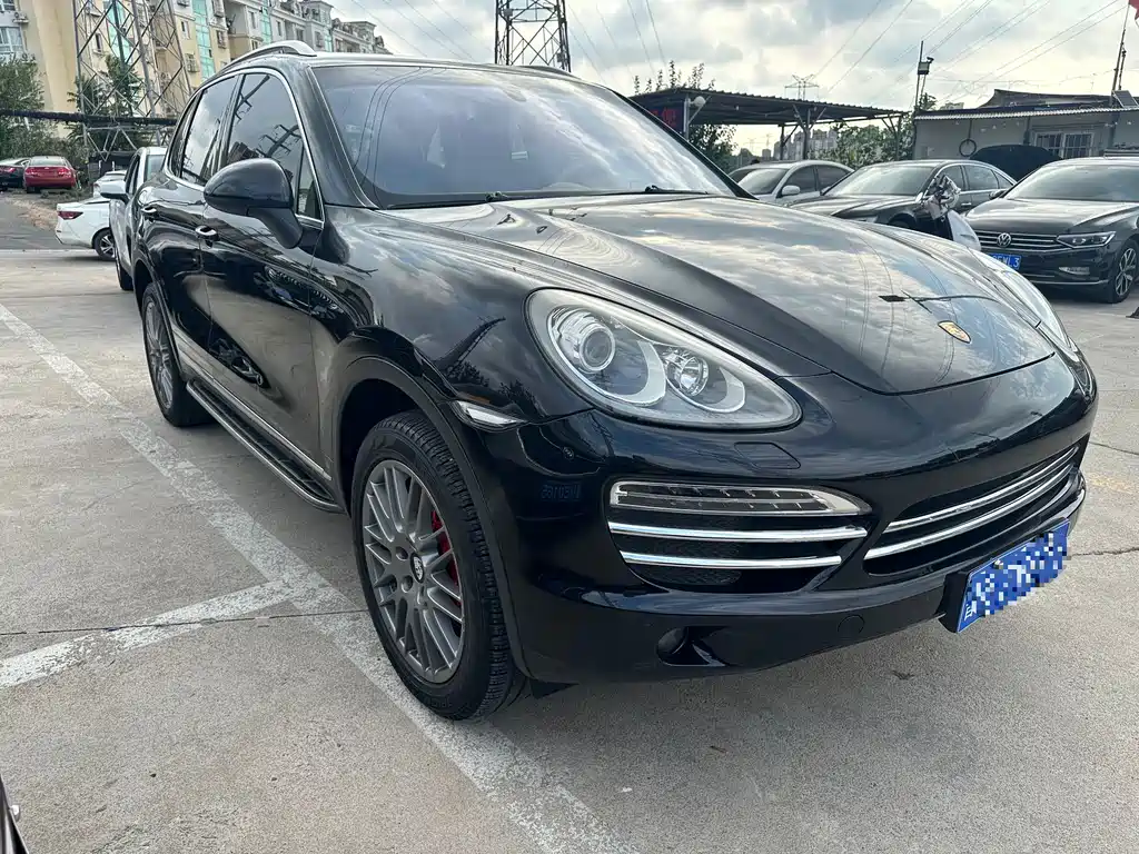 Porsche Cayenne — миниатюра 3