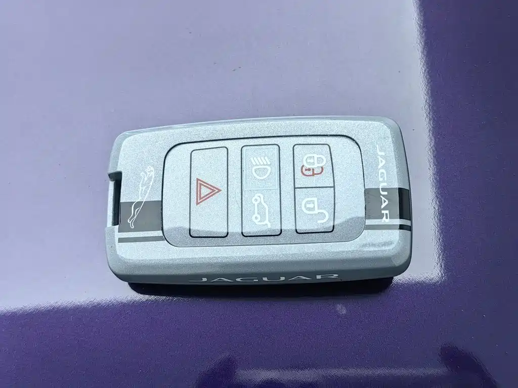 Jaguar XEL — миниатюра 19