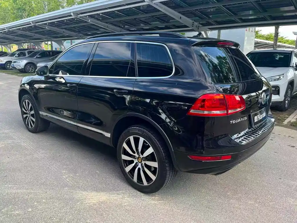 Volkswagen Touareg — миниатюра 11
