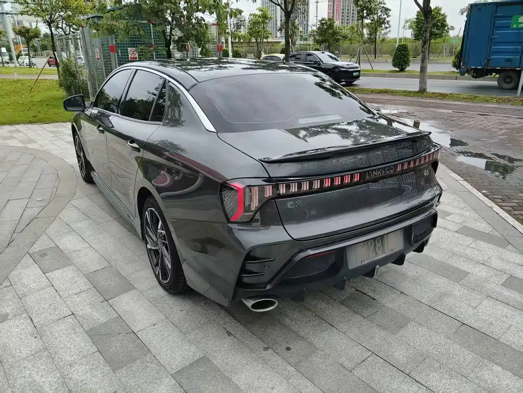 Lynk & Co 03 — миниатюра 10