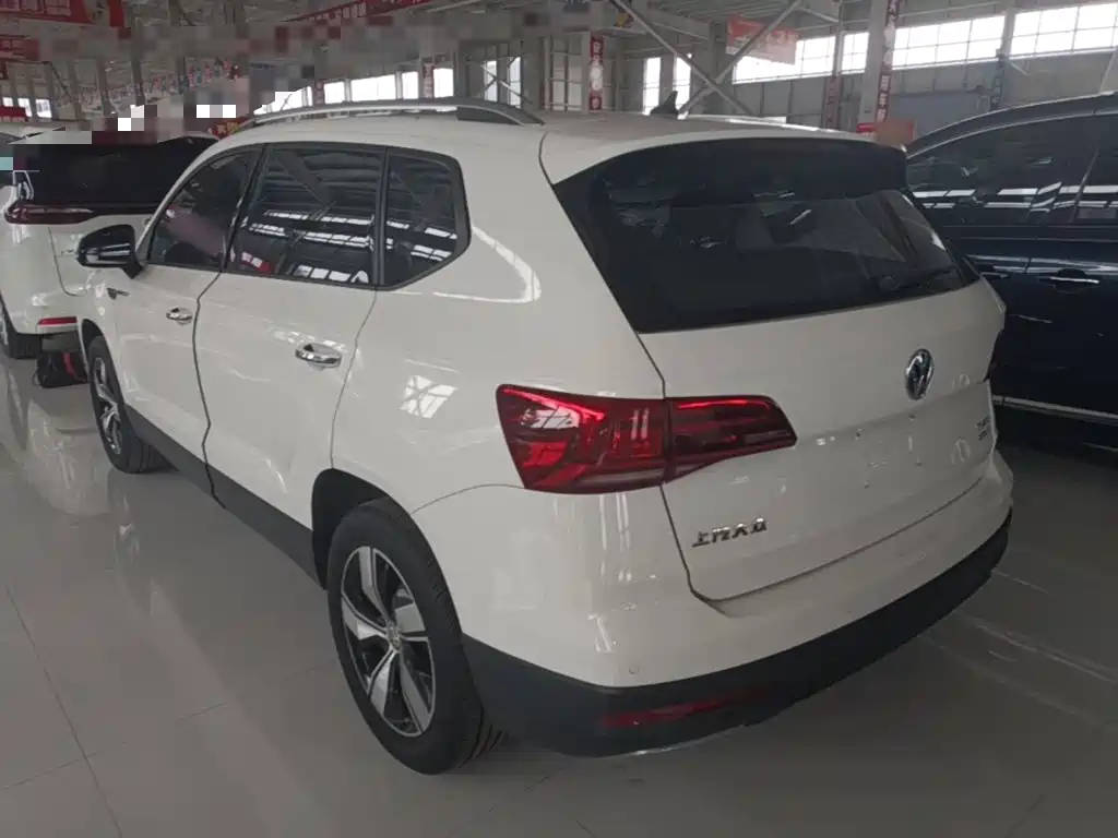 Volkswagen Tharu — миниатюра 5