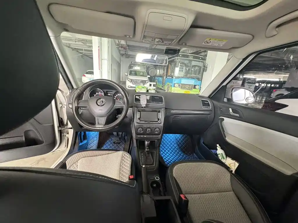 Skoda Yeti — миниатюра 12