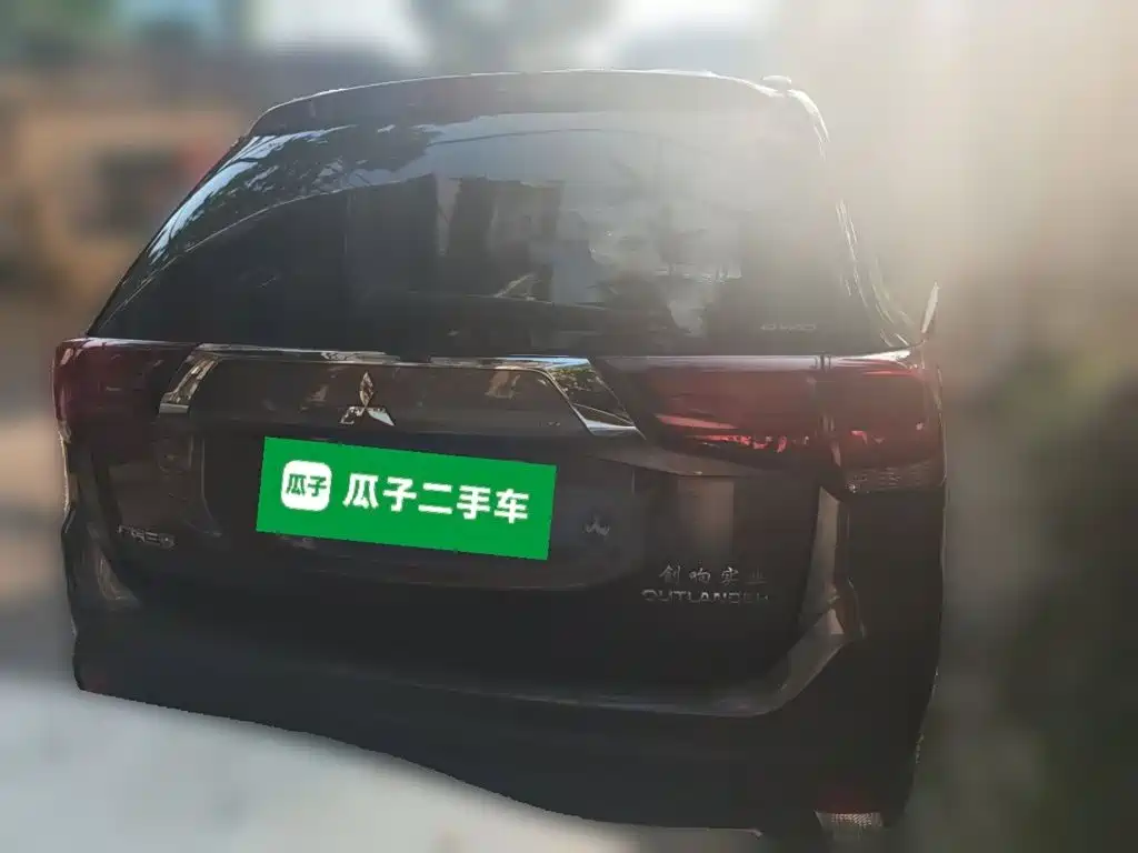 Mitsubishi Outlander — миниатюра 3