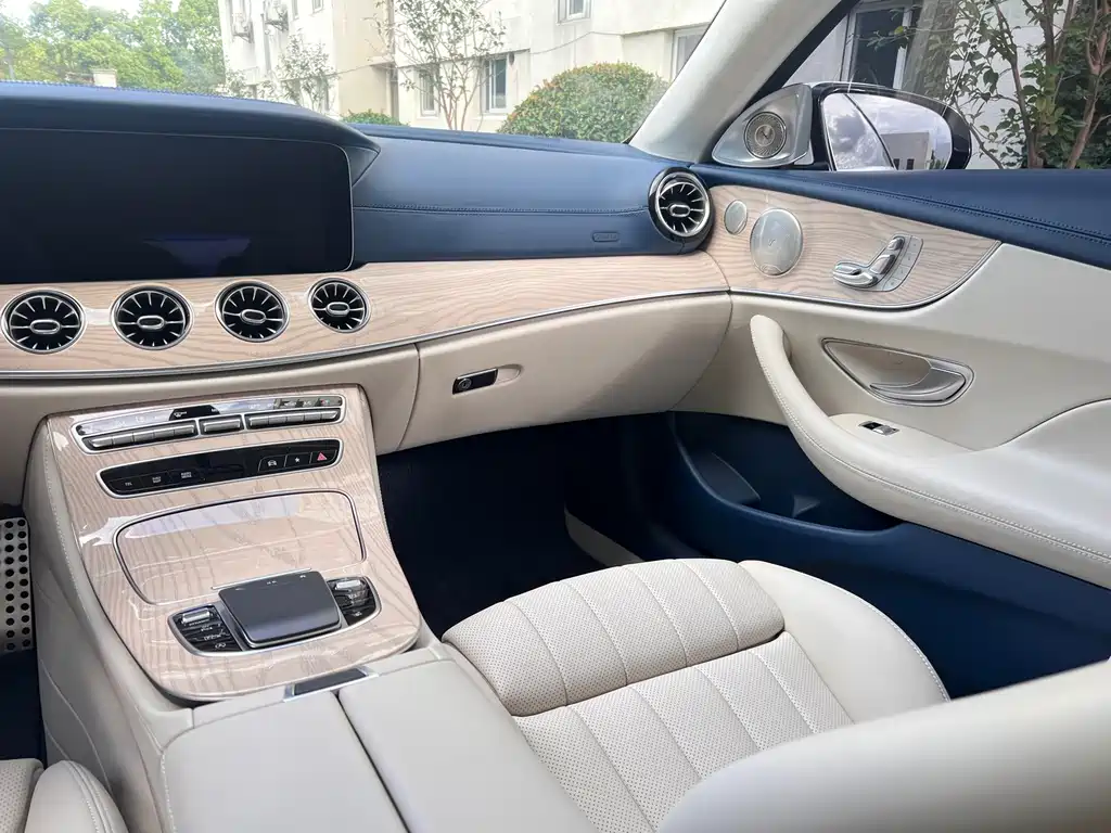 Mercedes-Benz E-Class (Import) — миниатюра 14