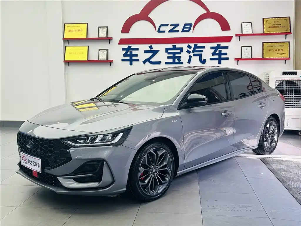 Ford Focus 2023
