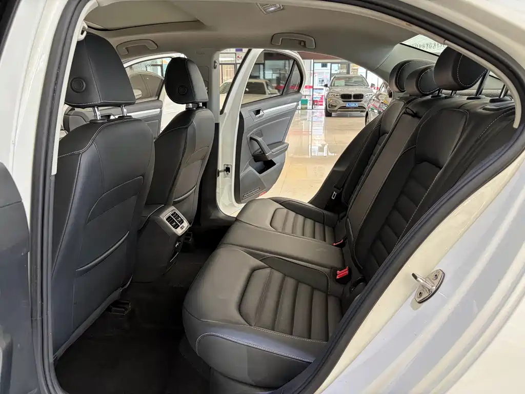 Volkswagen Lamando — миниатюра 9