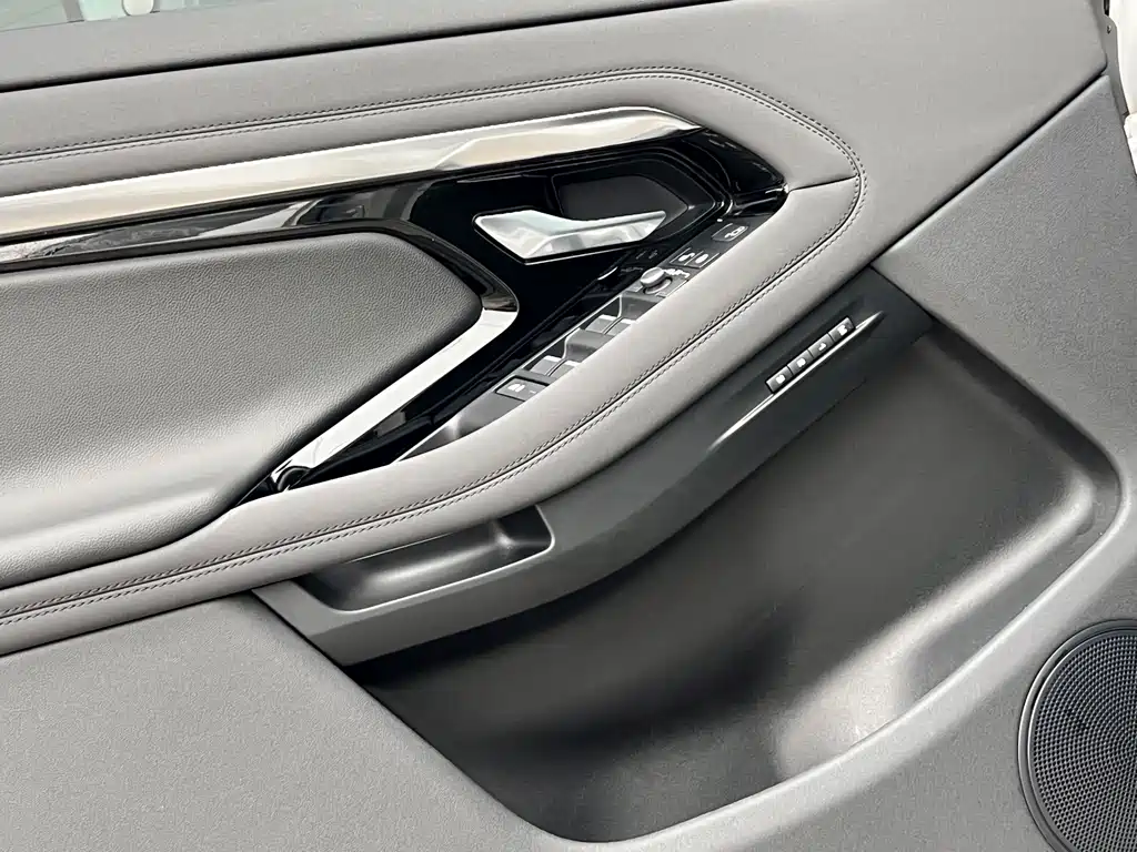 Land Rover Evoque — миниатюра 16