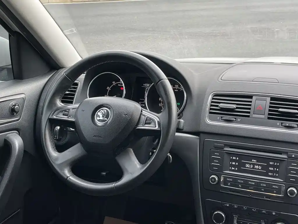 Skoda Yeti — миниатюра 10