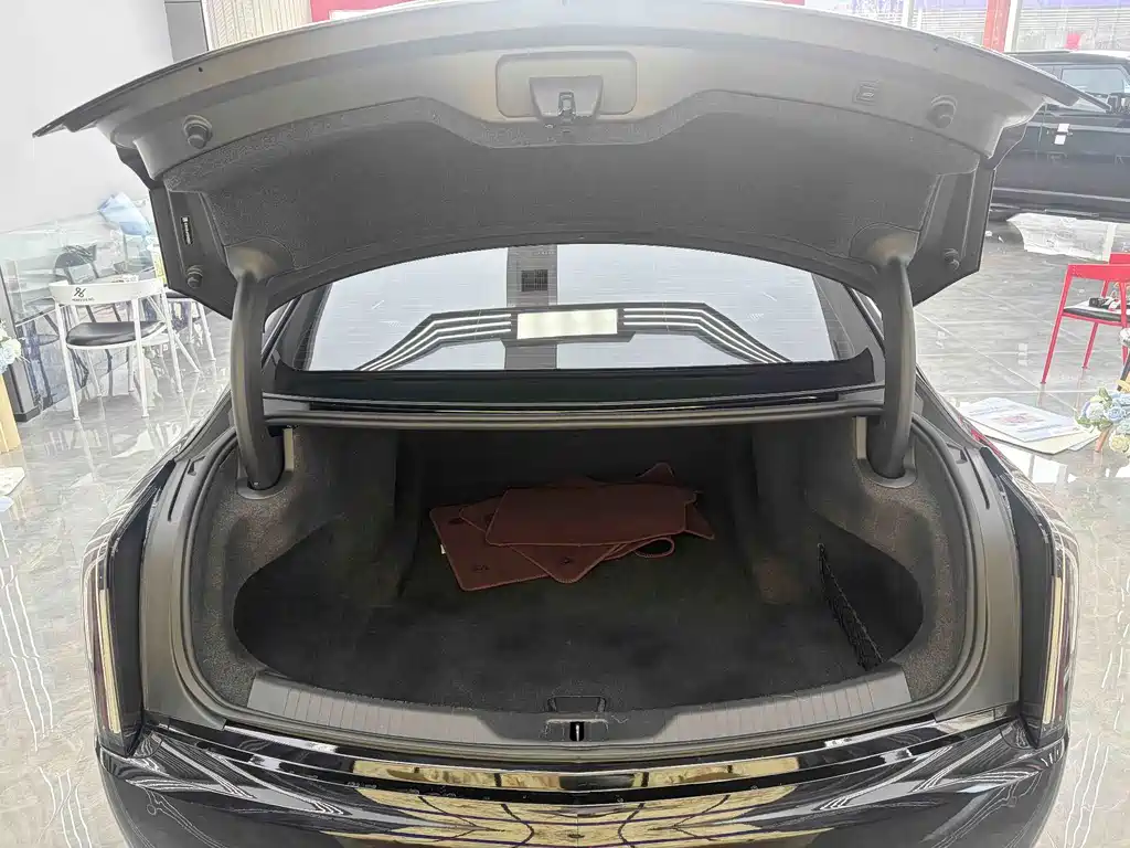 Cadillac CT6 — миниатюра 17