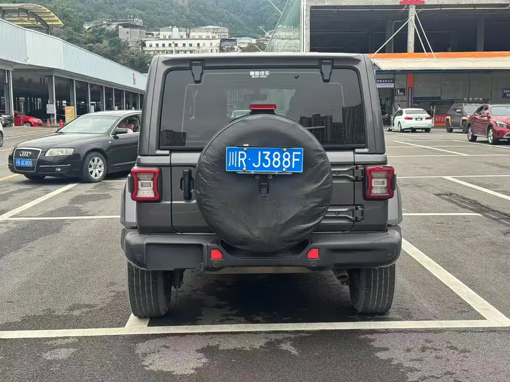 Jeep Wrangler — миниатюра 7