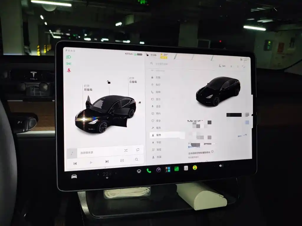 Tesla Model Y — миниатюра 7