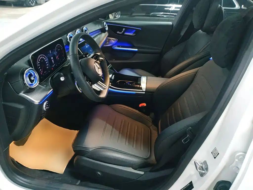Mercedes-Benz C-Class — миниатюра 15