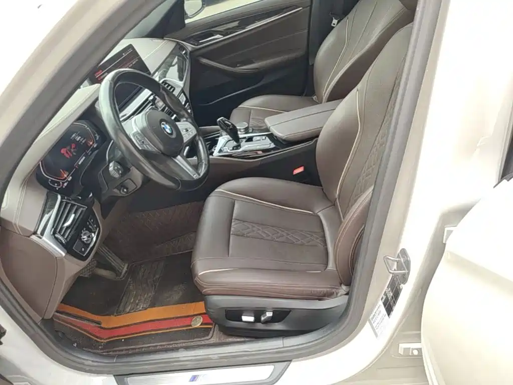 BMW 5 Series — миниатюра 20