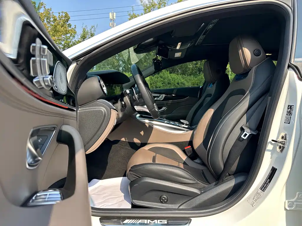 Mercedes-Benz AMG GT — миниатюра 9
