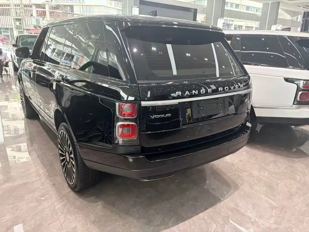 Land Rover Range Rover — миниатюра 4