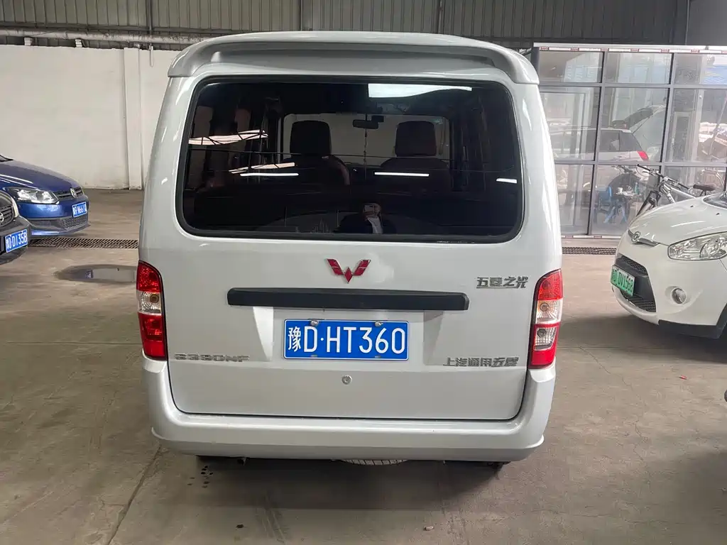 Wuling Sunshine 2013 1.0L