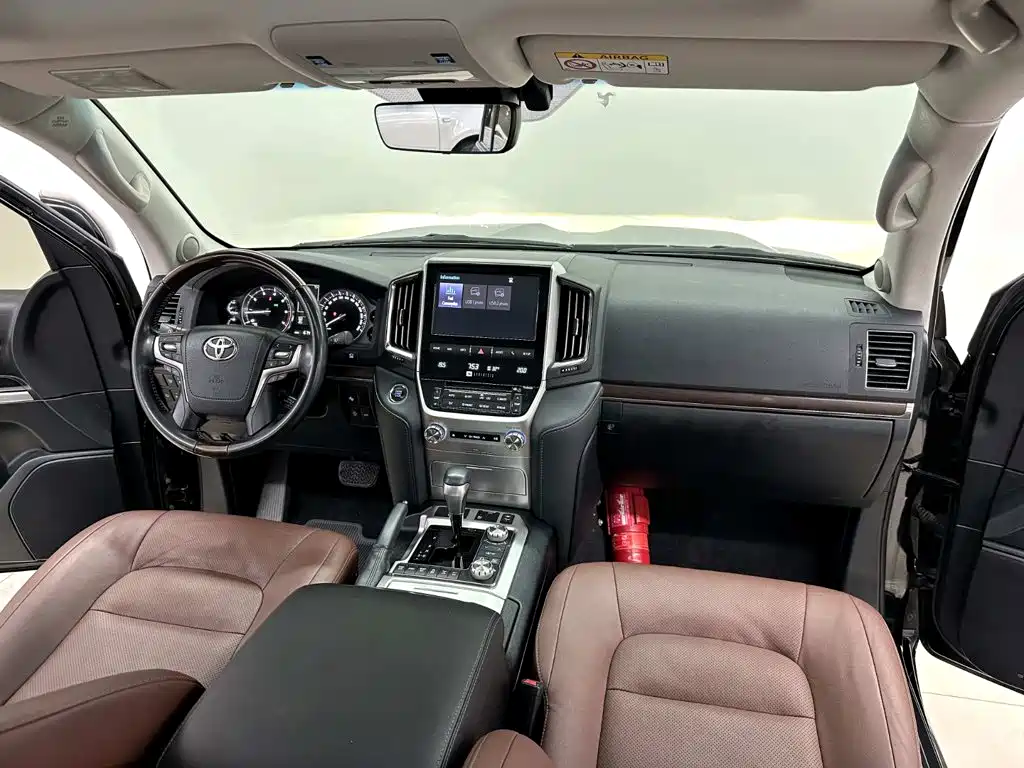 Toyota Land Cruiser — миниатюра 14