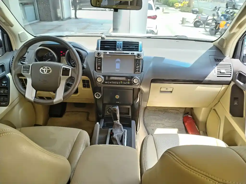 Toyota Prado (Import) — миниатюра 11