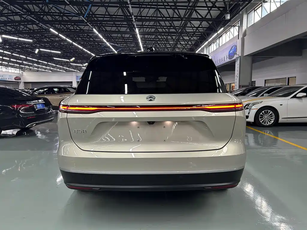 NIO ES8 — миниатюра 14