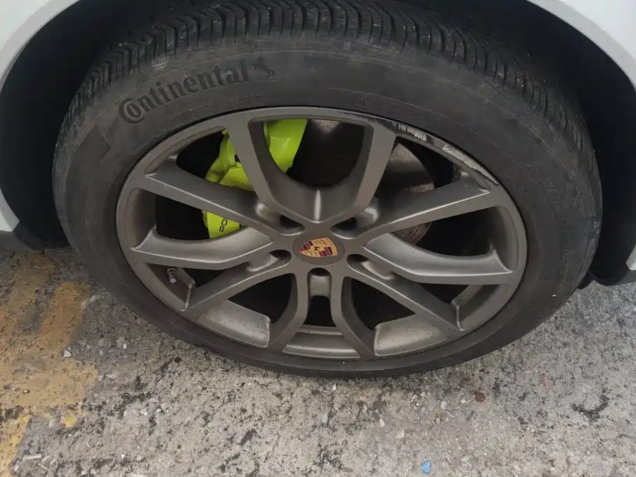 Porsche Cayenne Hybrid — миниатюра 6
