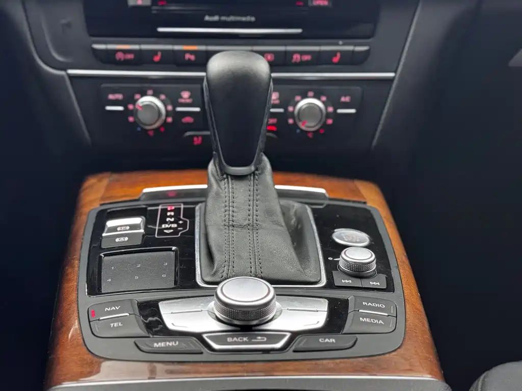 Audi A6L — миниатюра 15