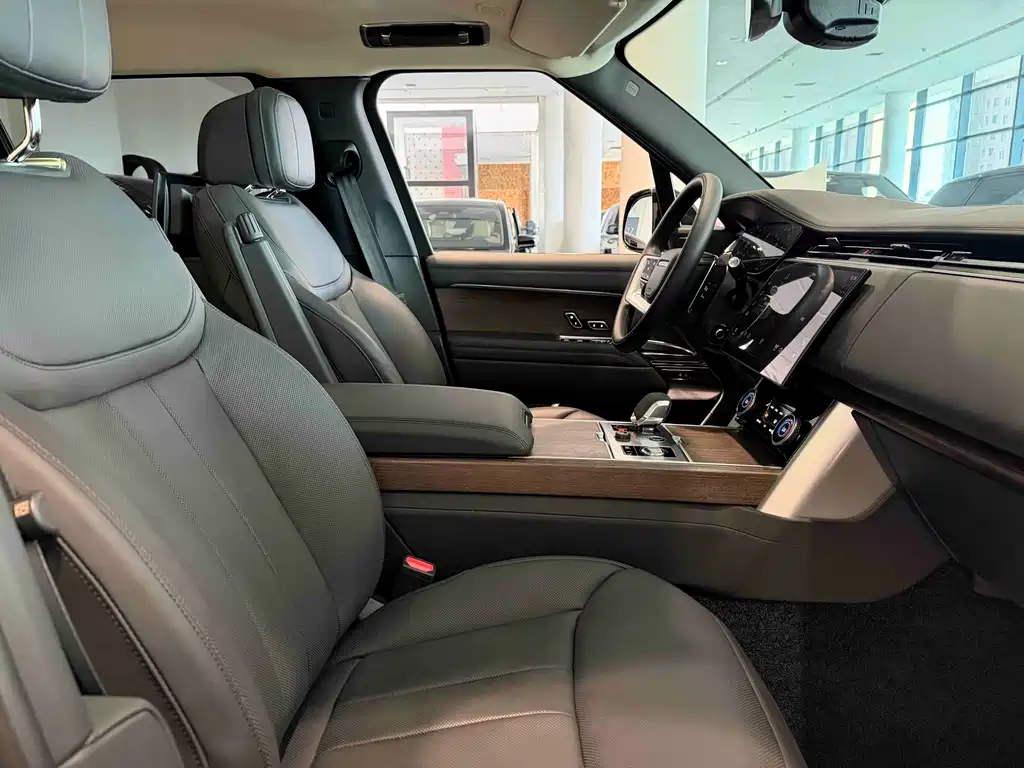 Land Rover Range Rover — миниатюра 22