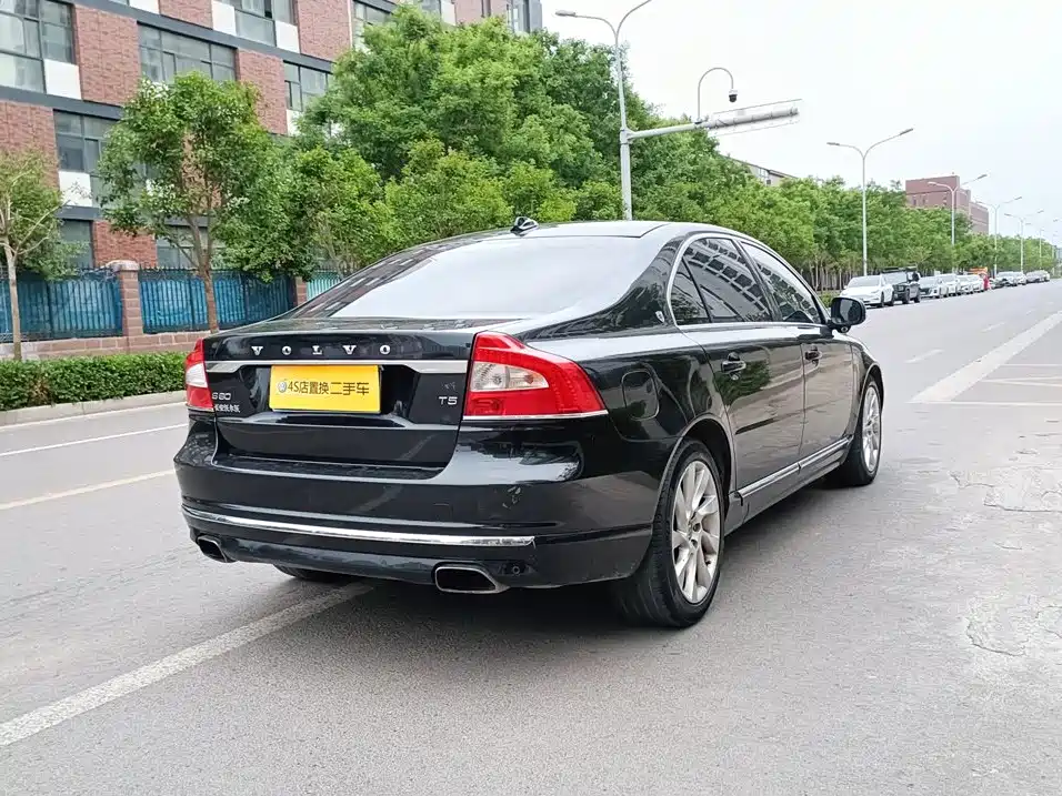 Volvo S80L — миниатюра 4
