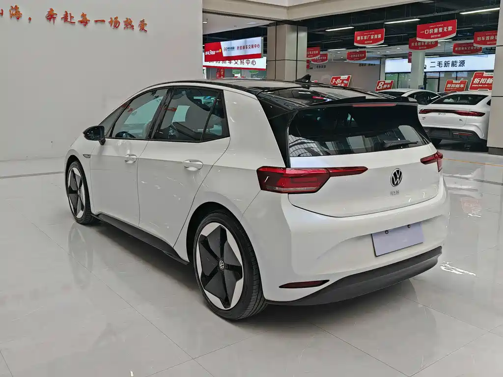 Volkswagen ID.3 — миниатюра 5