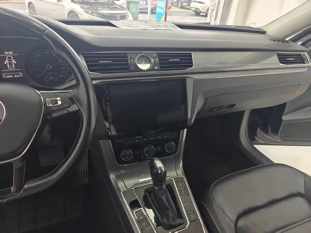 Volkswagen Passat — миниатюра 6