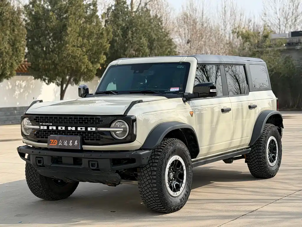Ford Bronco 2024