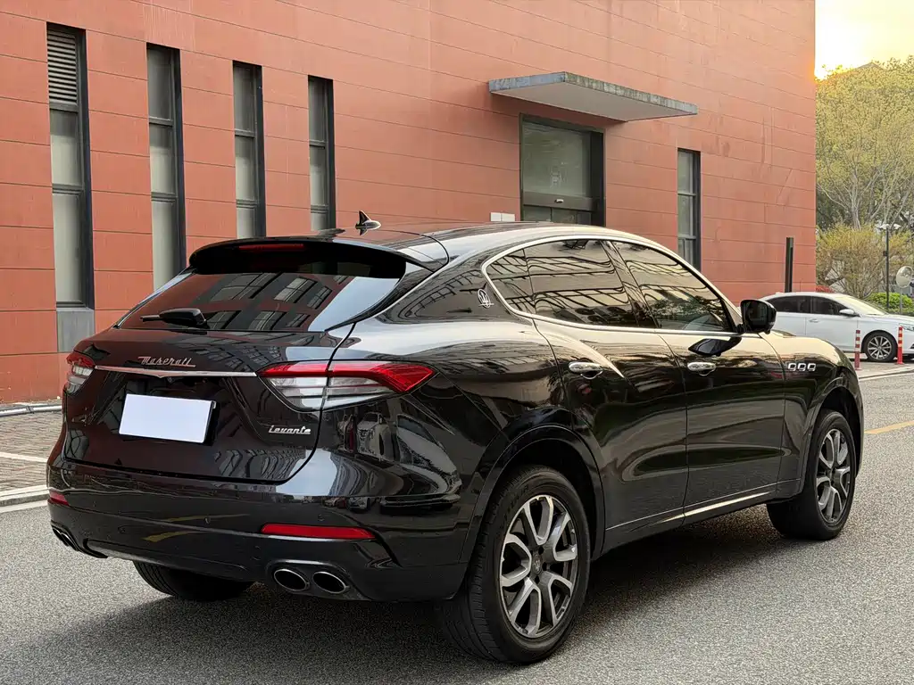 Maserati Levante — миниатюра 19