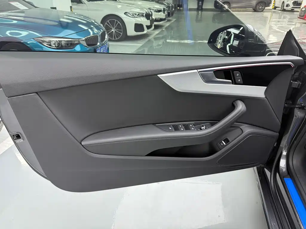 Audi A5 (Import) — миниатюра 7