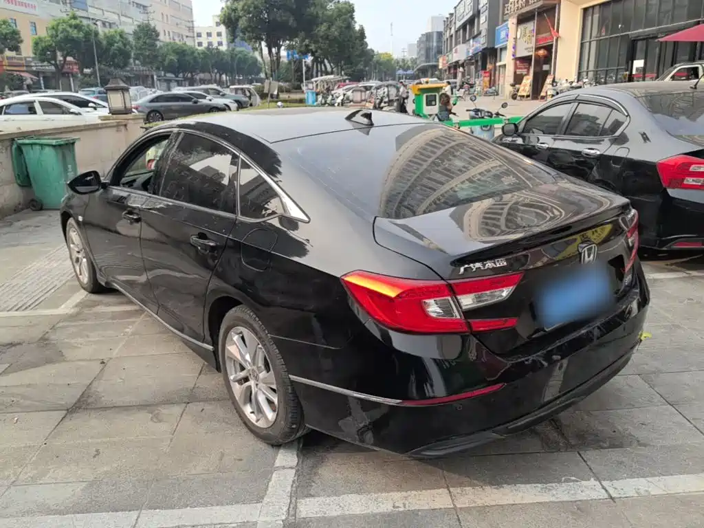Honda Accord — миниатюра 5