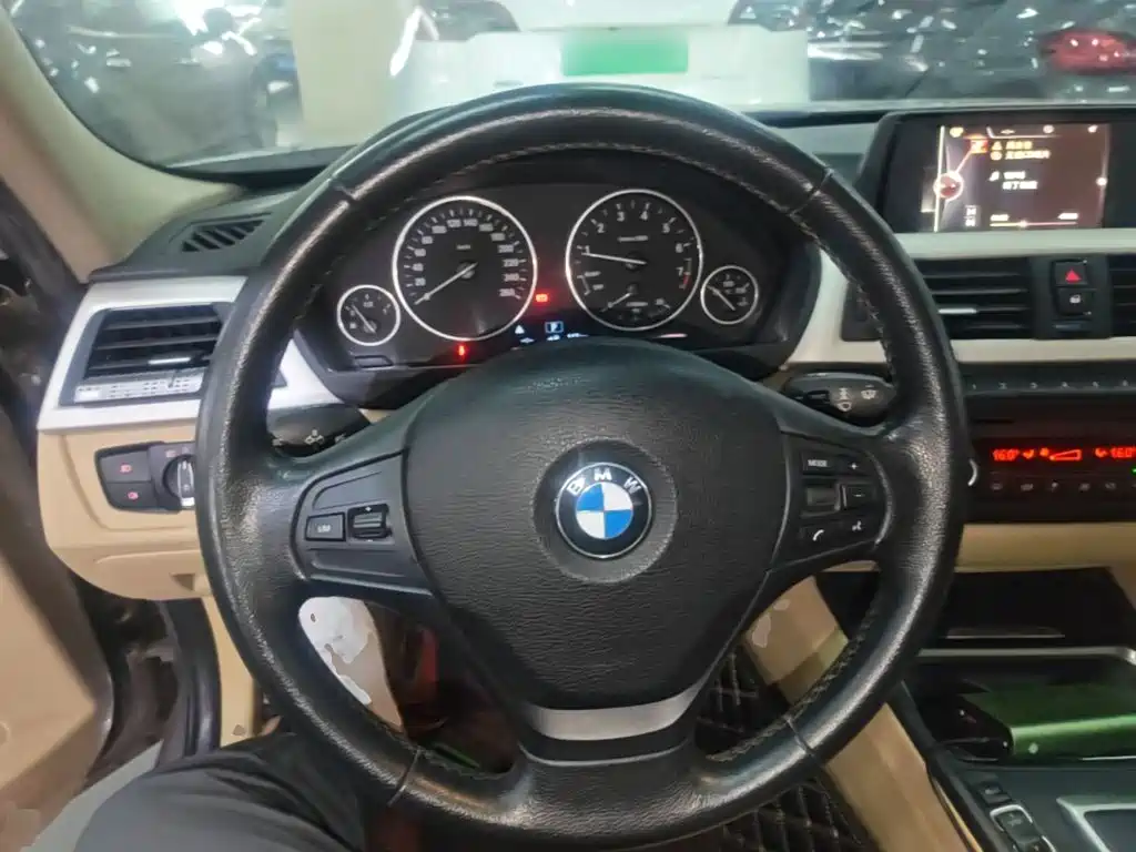 BMW 3 Series — миниатюра 11