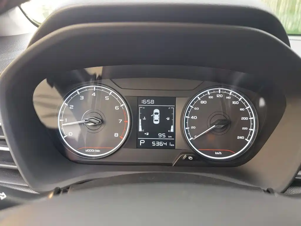 Geely Vision X3 — миниатюра 4