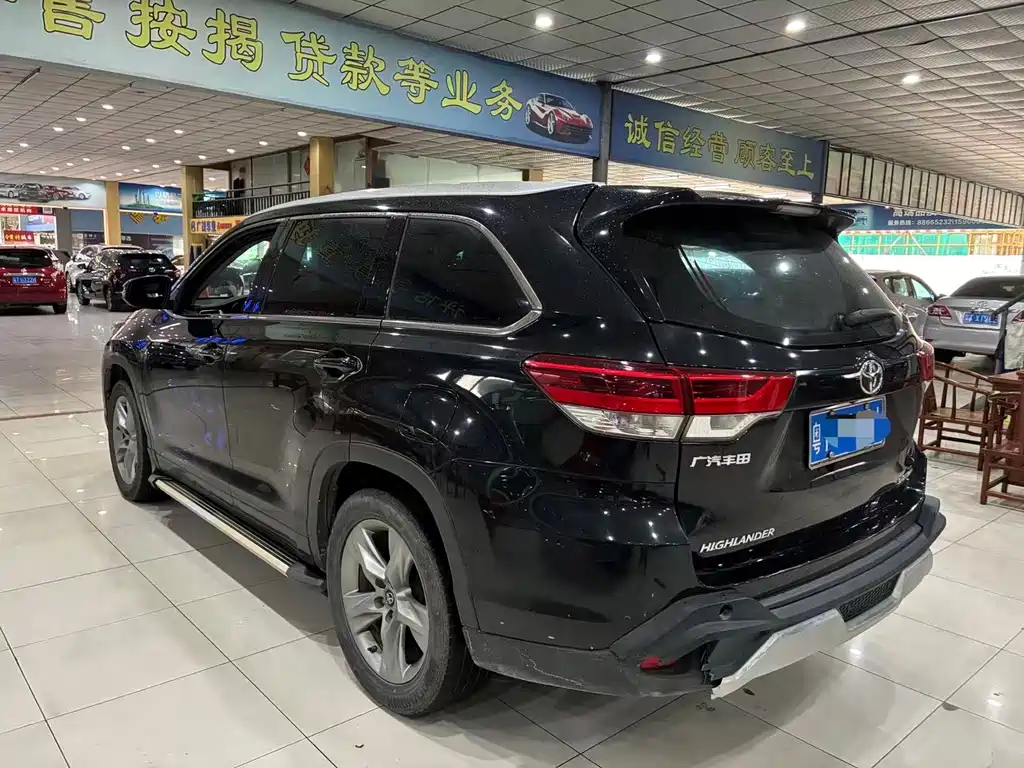 Toyota Highlander — миниатюра 7