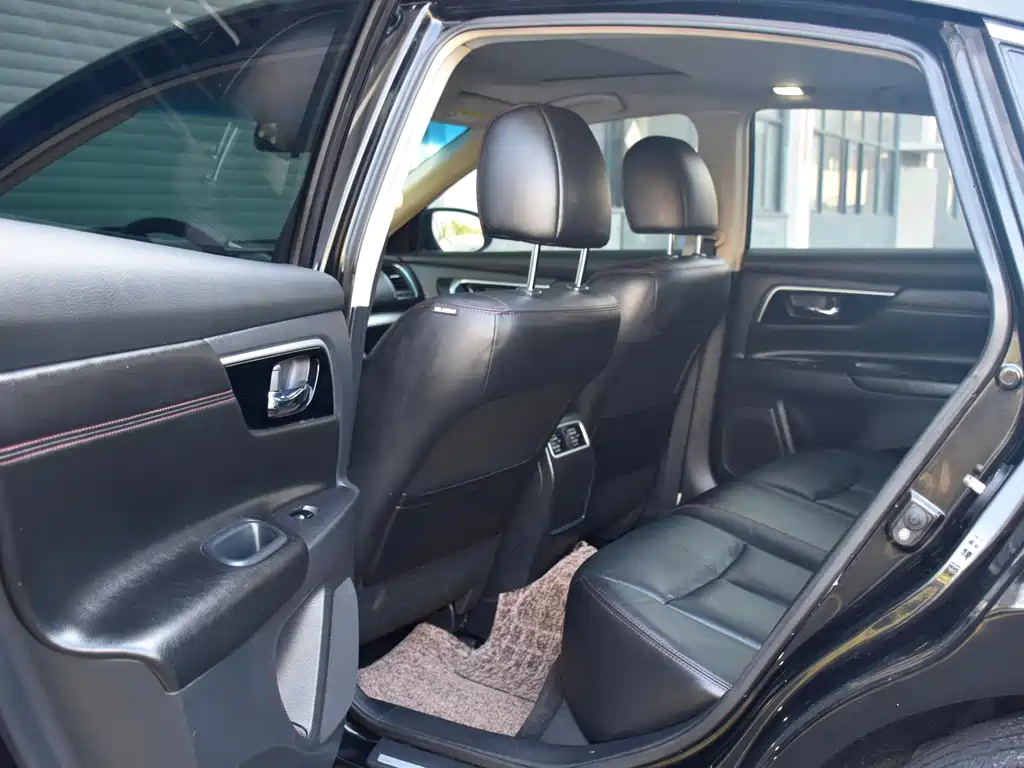 Nissan Teana — миниатюра 5
