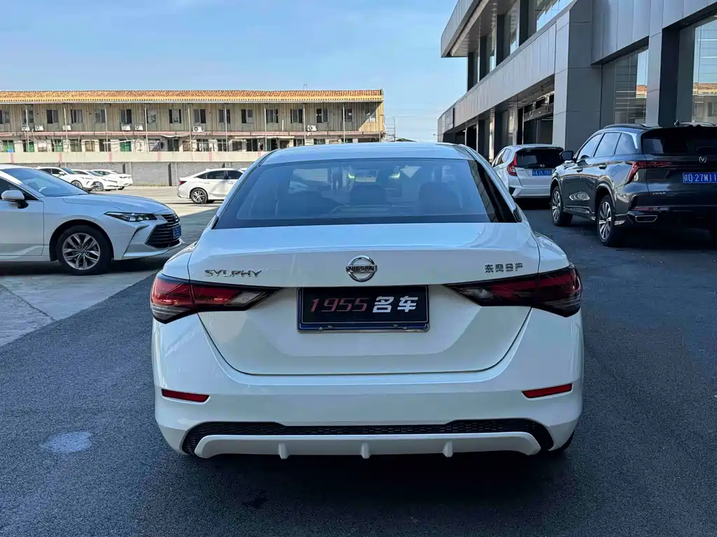 Nissan Sylphy — миниатюра 8