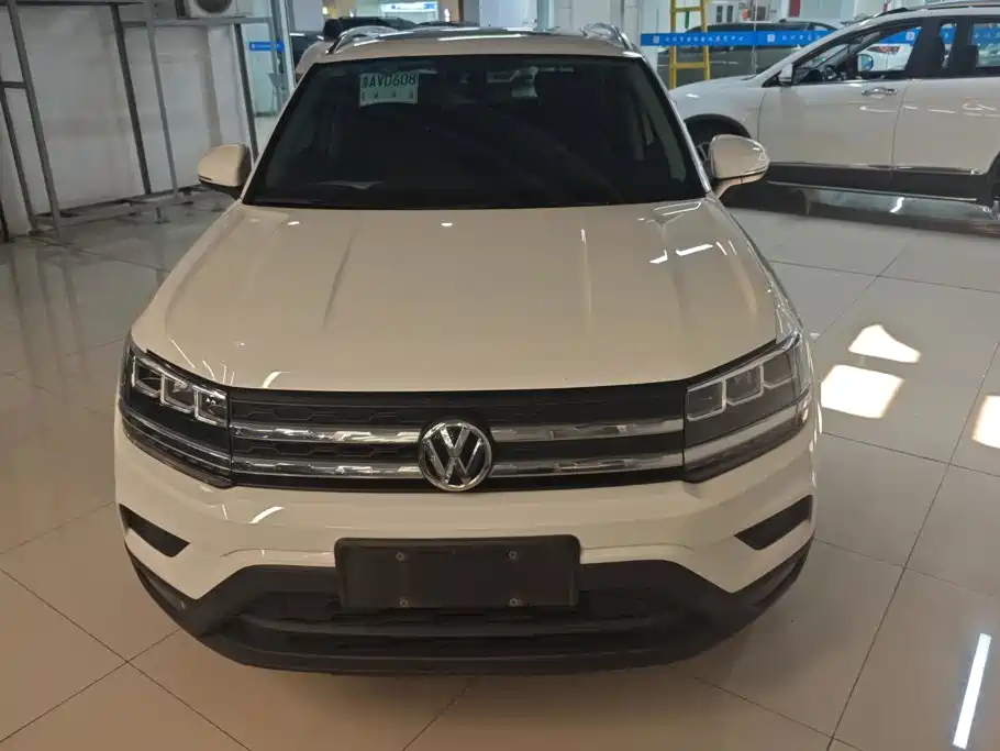 Volkswagen Tharu — миниатюра 2