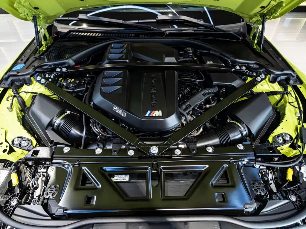 BMW M4 — миниатюра 11