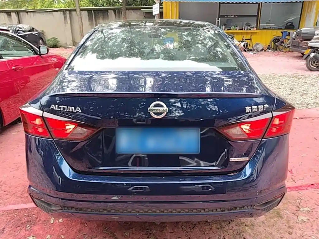 Nissan Teana — миниатюра 6
